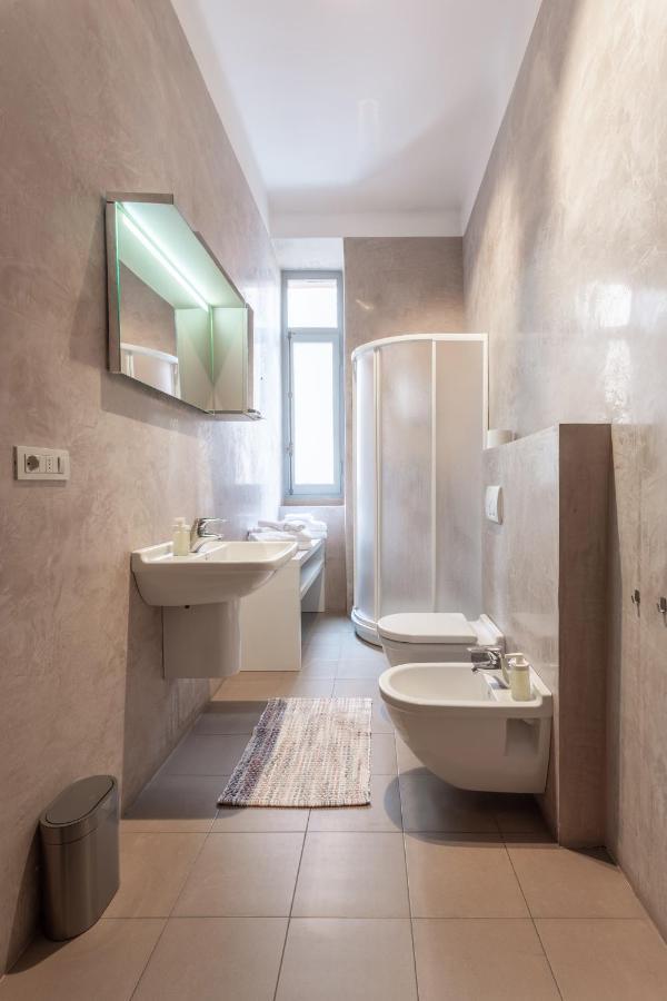 Suite Cavour By Icasamia It Varese Dış mekan fotoğraf